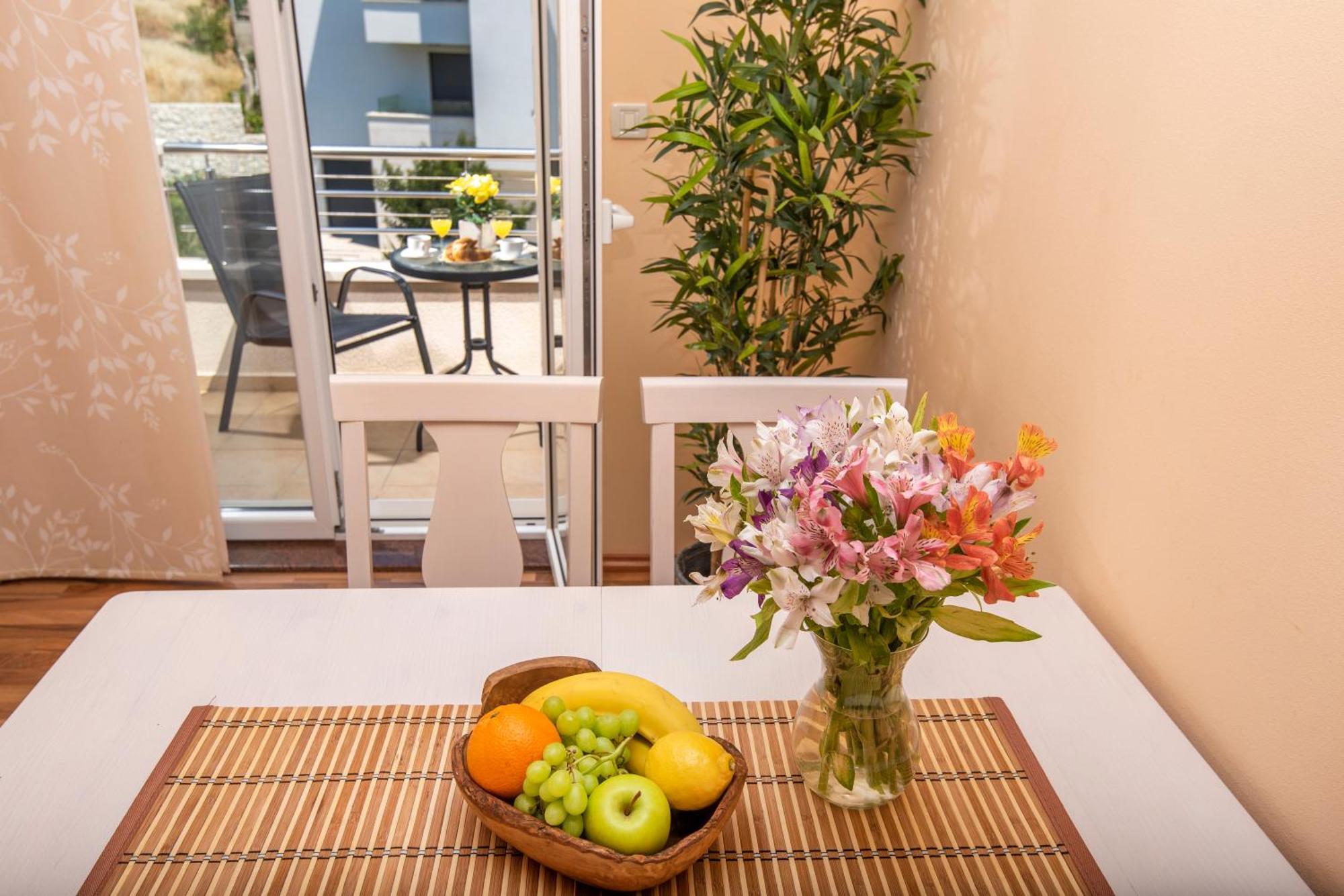 San Marian Apartments Подстрана Номер фото